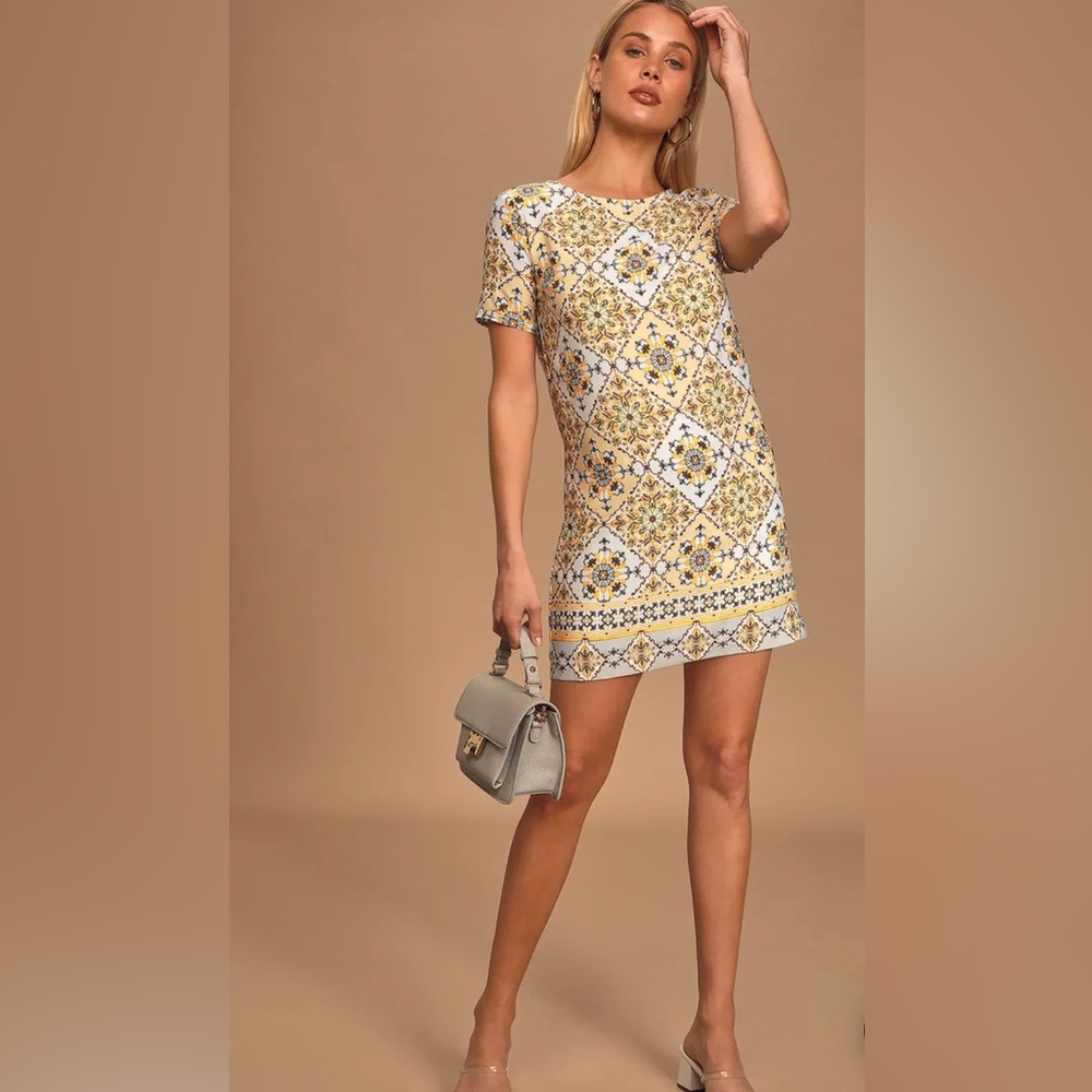 Lulu’s Dandy Lion Yellow Print Shift Dress
